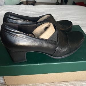 Clarks Women’s Heeled Black Leather Loafer Rosalyn Adele Size 6.5